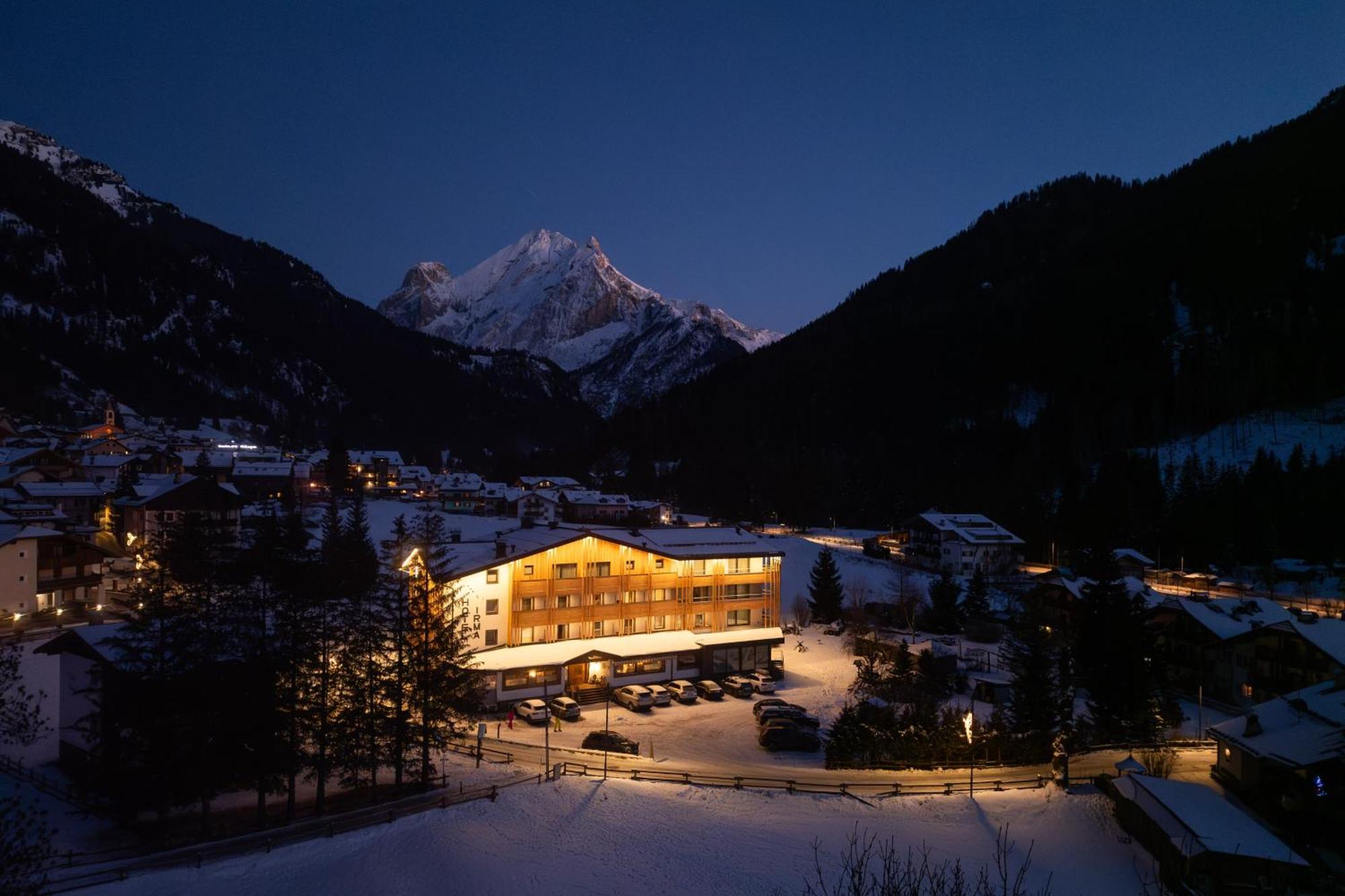 Dolomiten Hotel Irma Canazei Kültér fotó