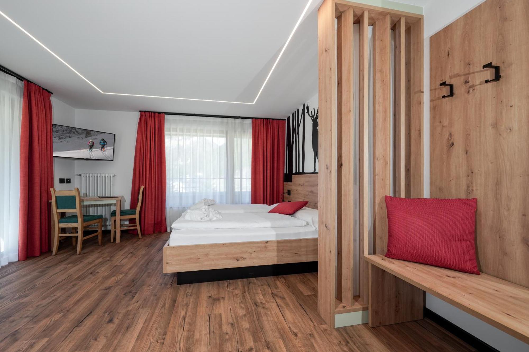 Dolomiten Hotel Irma Canazei Kültér fotó
